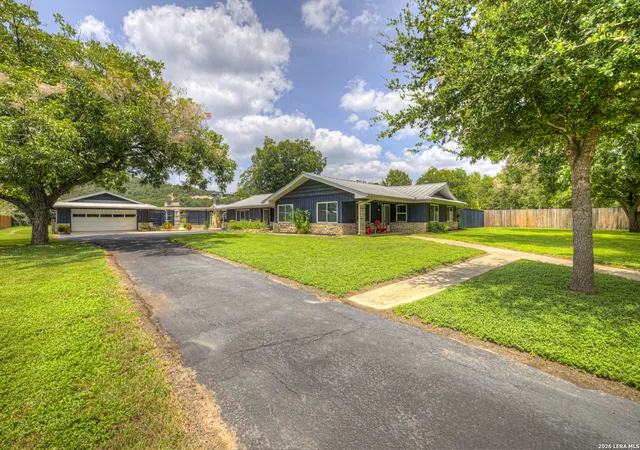 Photo 4 of Single family home for sale at 635 Riverside Path, Canyon Lake, TX 78133 | MLS# 2006662 | Listing updated on 2026-08-18