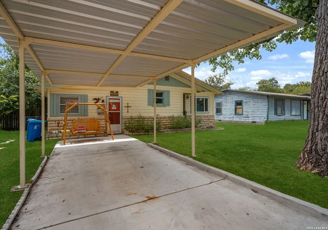 Photo 2 of Single family home for sale at 603 Leland St, Kerrville, TX 78028 | MLS# 2006677 | Listing updated on 2026-09-14