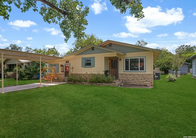 Photo 3 of Single family home for sale at 603 Leland St, Kerrville, TX 78028 | MLS# 2006677 | Listing updated on 2026-09-14