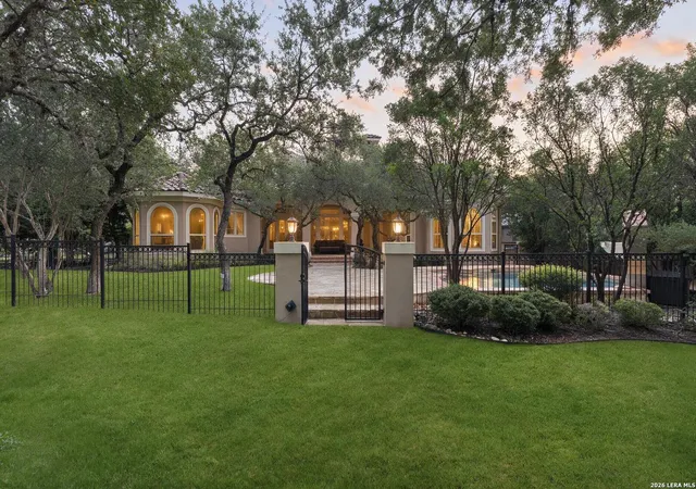 Photo 2 of Single family home for sale at 3 Westelm Pt, San Antonio, TX 78230 | MLS# 2006687 | Listing updated on 2026-09-12