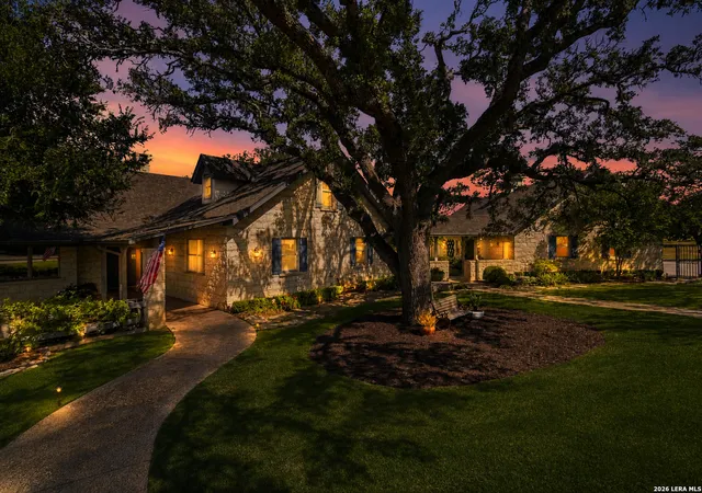 3rd image of 160 Live Oak Ln, Kerrville, TX 78028 | MLS# 2006704