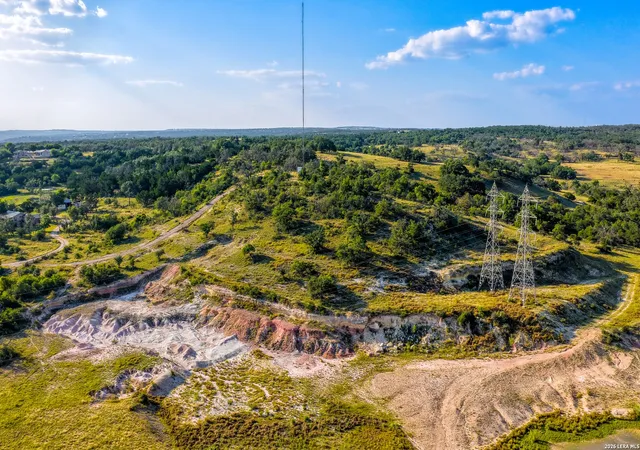 5th image of 331 Suniland, Fredericksburg, TX 78624 | MLS# 2006719