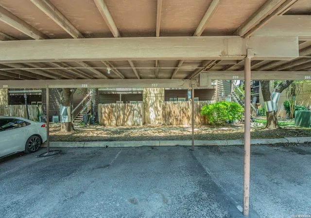 25th image of 8655 Datapoint Dr #203B, San Antonio, TX 78229 | MLS# 2006728