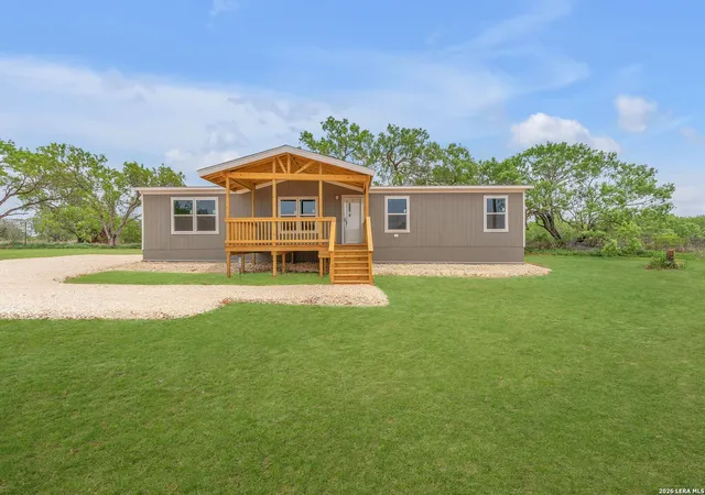 4th image of 2711 Fm 1332, Jourdanton, TX 78026 | MLS# 2006739