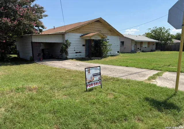Photo 1 of Single family home for sale at 207 W Anderson Ave, Killeen, TX 76541 | MLS# 2006746 | Listing updated on 2026-08-21