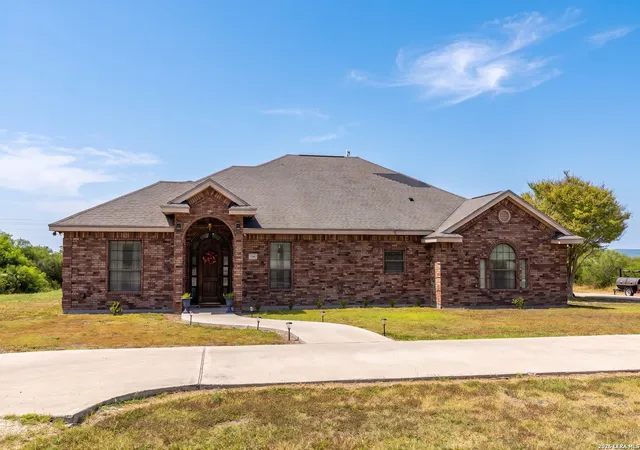 1st image of 146 Lakeview Trce, Three Rivers, TX 78071 | MLS# 2006752
