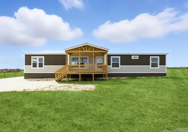 2nd image of 2479 Fm 1332, Jourdanton, TX 78026 | MLS# 2006754