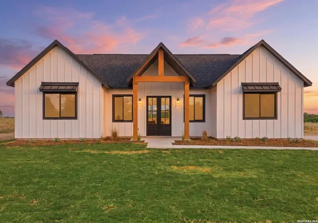 2nd image of 125 Syrah St, La Vernia, TX 78121 | MLS# 2006767