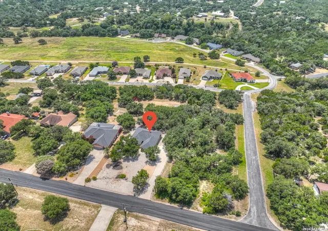 Photo 2 of Single family home for sale at 581 Lorne, Canyon Lake, TX 78133 | MLS# 2006792 | Listing updated on 2026-09-09