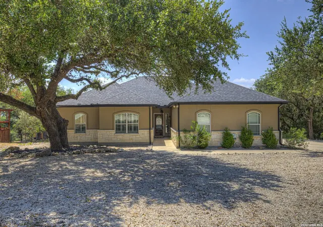 Photo 3 of Single family home for sale at 581 Lorne, Canyon Lake, TX 78133 | MLS# 2006792 | Listing updated on 2026-09-09