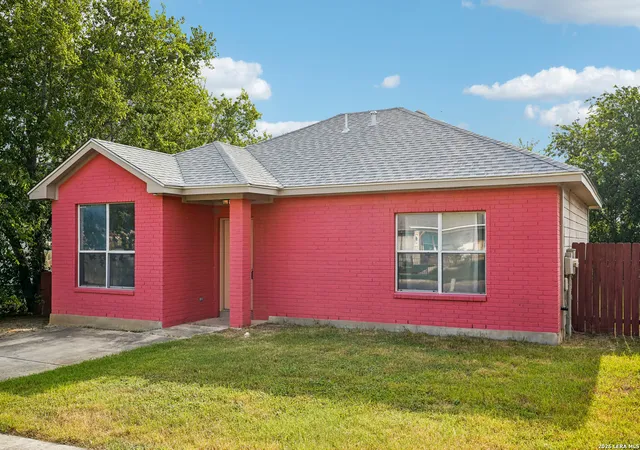 Photo 3 of Single family home for sale at 708 S Brownleaf St, San Antonio, TX 78227 | MLS# 2006793 | Listing updated on 2026-08-18