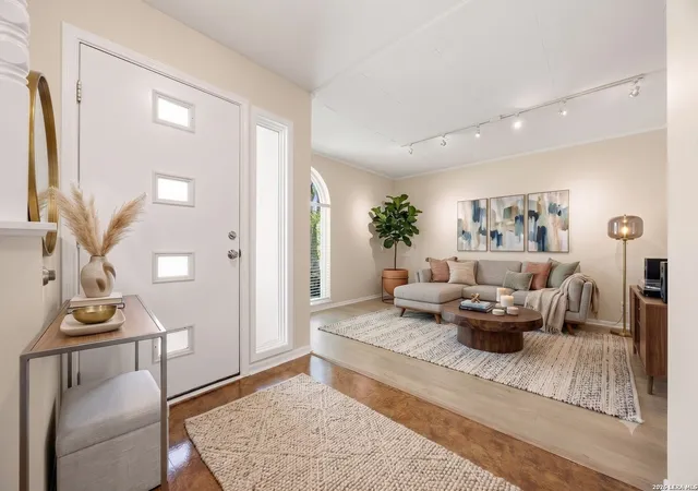 Photo 3 of Single family home for sale at 4202 Flint Hl, San Antonio, TX 78230 | MLS# 2006804 | Listing updated on 2026-08-28