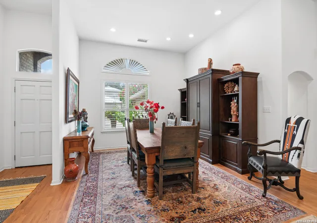 Photo 3 of Single family home for sale at 104 Oakwell Farms Pkwy, San Antonio, TX 78218 | MLS# 2006805 | Listing updated on 2026-09-09