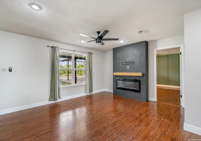 Photo 3 of Single family home for sale at 291 Bowlegs St, Brackettville, TX 78832 | MLS# 2006820 | Listing updated on 2026-09-18