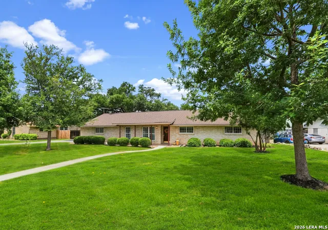 Photo 2 of Single family home for sale at 426 Yosemite Dr, Hollywood Park, TX 78232 | MLS# 2006841 | Listing updated on 2026-09-12