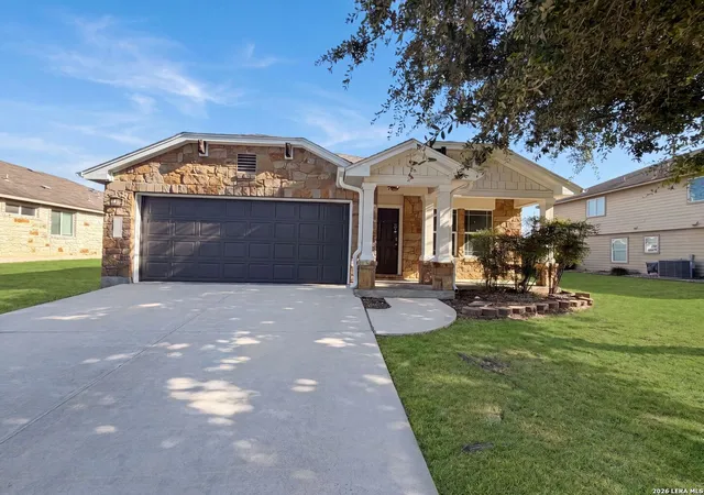 Photo 1 of Single family home for sale at 2886 Oakbranch Rdg, New Braunfels, TX 78130 | MLS# 2006875 | Listing updated on 2026-10-09
