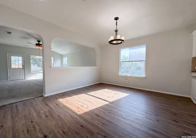 Photo 3 of Single family home for sale at 2886 Oakbranch Rdg, New Braunfels, TX 78130 | MLS# 2006875 | Listing updated on 2026-10-09