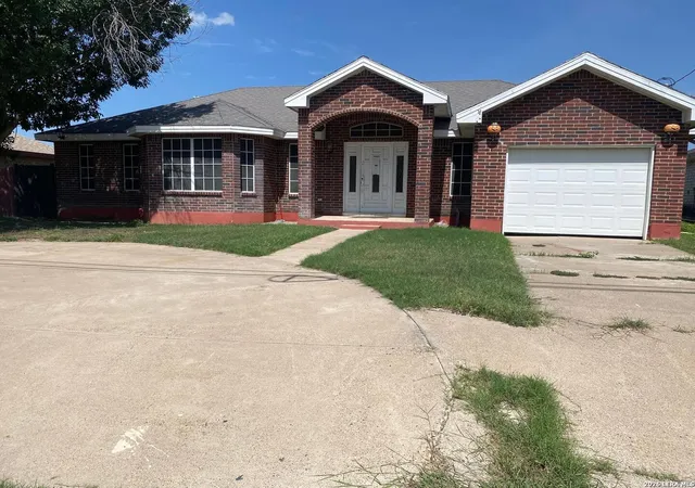 Photo 1 of Single family home for sale at 346 Falcon, Eagle Pass, TX 78852 | MLS# 2006877 | Listing updated on 2026-08-18