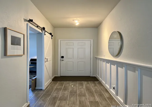 Photo 3 of Single family home for sale at 7822 Ponderosa Pne, Boerne, TX 78015 | MLS# 2006883 | Listing updated on 2026-08-18