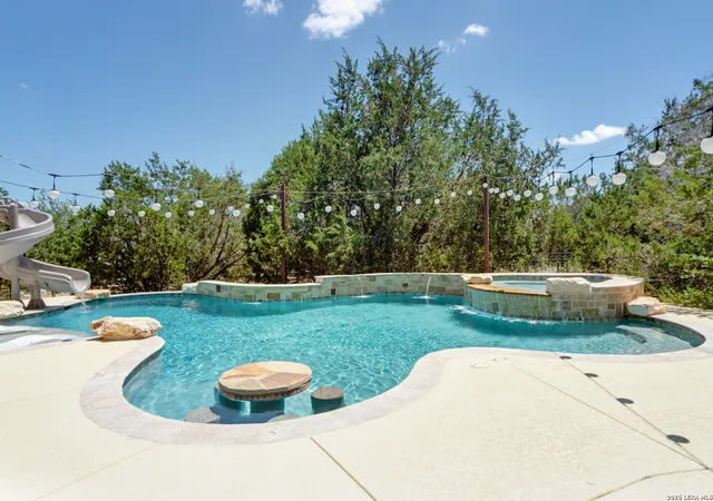 4th image of 114 Hoskins Trail, Boerne, TX 78006 | MLS# 2006903