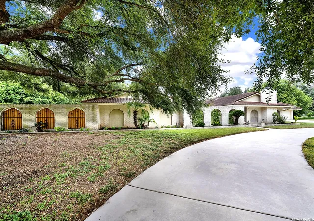1st image of 5 Augusta Dr, Seguin, TX 78155 | MLS# 2006907