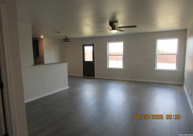 4th image of 15010 Silvertree Cv, Von Ormy, TX 78073 | MLS# 2006938