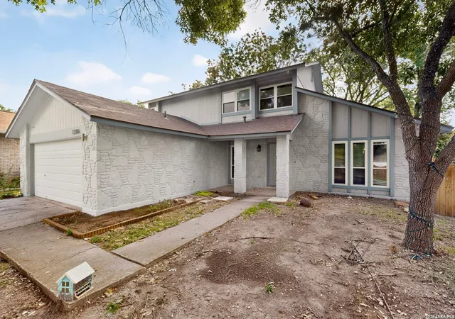 Photo 3 of Single family home for sale at 12206 Autumn Vista St, San Antonio, TX 78249 | MLS# 2006964 | Listing updated on 2026-09-13