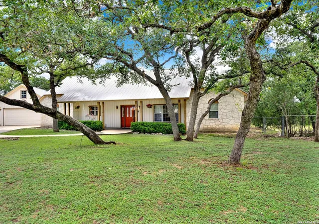 3rd image of 181 Settlers Cir, Bandera, TX 78003 | MLS# 2006995