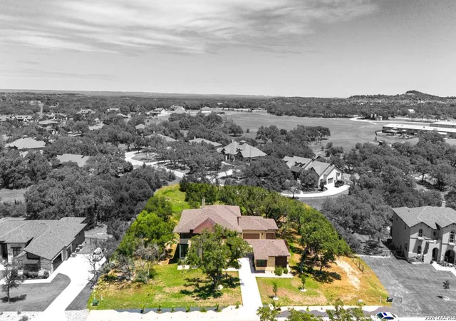 Photo 4 of Single family home for sale at 118 Madrone Trl, Boerne, TX 78006 | MLS# 2007034 | Listing updated on 2026-08-19