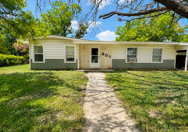 2nd image of 607 Conway Dr, San Marcos, TX 78666 | MLS# 2007047