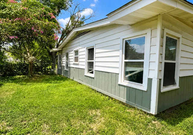 3rd image of 607 Conway Dr, San Marcos, TX 78666 | MLS# 2007047