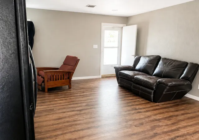 5th image of 607 Conway Dr, San Marcos, TX 78666 | MLS# 2007047