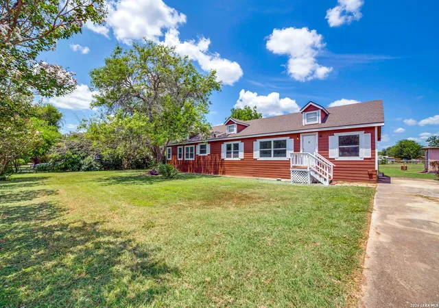 2nd image of 16527 County Road 283, San Antonio, TX 78253 | MLS# 2007057