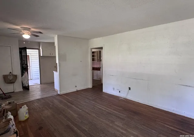 Photo 4 of Single family home for sale at 114 Calmar Ct, San Antonio, TX 78220 | MLS# 2007061 | Listing updated on 2026-09-18