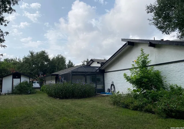 Photo 4 of Single family home for sale at 29616 No Le Hace Dr, Fair Oaks Ranch, TX 78015 | MLS# 2007064 | Listing updated on 2026-08-19