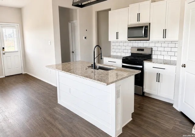 Photo 3 of Single family home for sale at 15623 Mint Patch, Von Ormy, TX 78073 | MLS# 2007070 | Listing updated on 2026-09-17