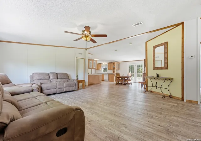 Photo 3 of Single family home for sale at 718 Oak Dr, Bandera, TX 78003 | MLS# 2007098 | Listing updated on 2026-08-16