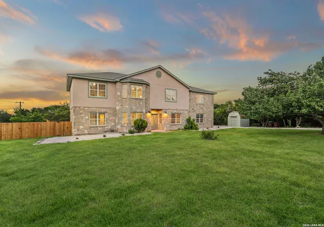 Photo 3 of Single family home for sale at 403 E Vista Rdg, San Antonio, TX 78260 | MLS# 2007110 | Listing updated on 2026-08-19