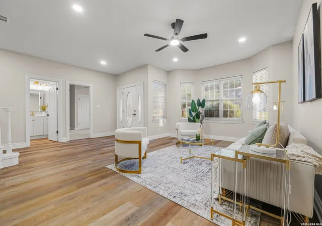 Photo 4 of Single family home for sale at 403 E Vista Rdg, San Antonio, TX 78260 | MLS# 2007110 | Listing updated on 2026-08-19