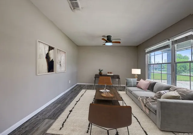Photo 2 of Single family home for sale at 209 Scott Ave, Universal City, TX 78148 | MLS# 2007121 | Listing updated on 2026-09-16