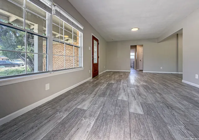 3rd image of 209 Scott Ave, Universal City, TX 78148 | MLS# 2007121