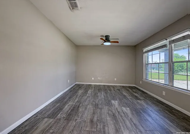 Photo 3 of Single family home for sale at 209 Scott Ave, Universal City, TX 78148 | MLS# 2007121 | Listing updated on 2026-09-16