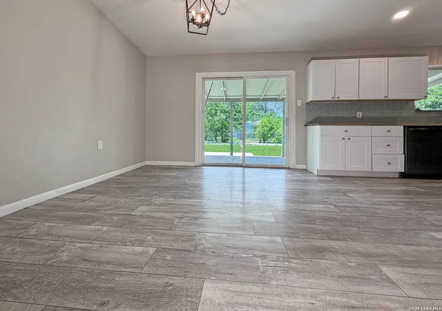 4th image of 209 Scott Ave, Universal City, TX 78148 | MLS# 2007121