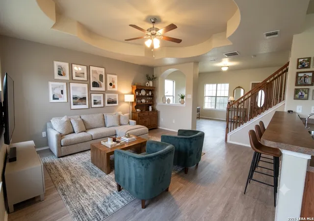 2nd image of 10407 Alsfeld Rnch, Helotes, TX 78023 | MLS# 2007175