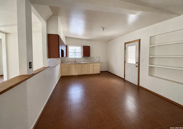 Photo 3 of Sale Pending at 314 Springvale Dr, San Antonio, TX 78227 | MLS# 2007181 | Listing updated on 2026-09-09