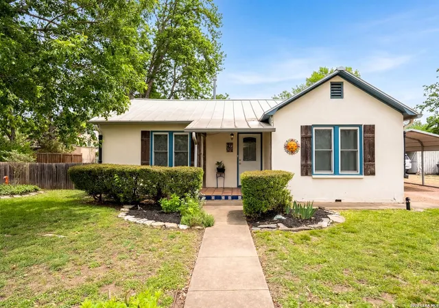 2nd image of 408 W College St, Fredericksburg, TX 78624 | MLS# 2007183