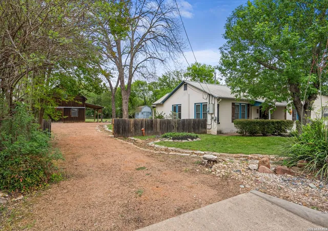41st image of 408 W College St, Fredericksburg, TX 78624 | MLS# 2007183