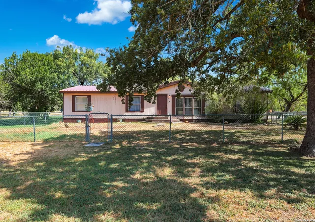 2nd image of 58 Covey Dr, Lytle, TX 78052 | MLS# 2007204