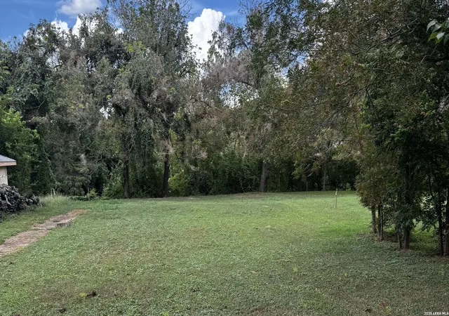 Photo 1 of Sale Pending at 380 Guadalupe River Dr, Seguin, TX 78155 | MLS# 2007213 | Listing updated on 2026-09-08