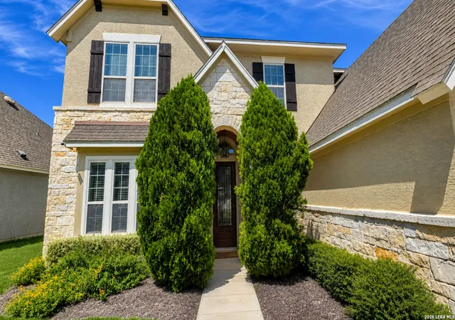Photo 2 of Single family home for sale at 18014 Maui Sands, San Antonio, TX 78255 | MLS# 2007216 | Listing updated on 2026-08-20